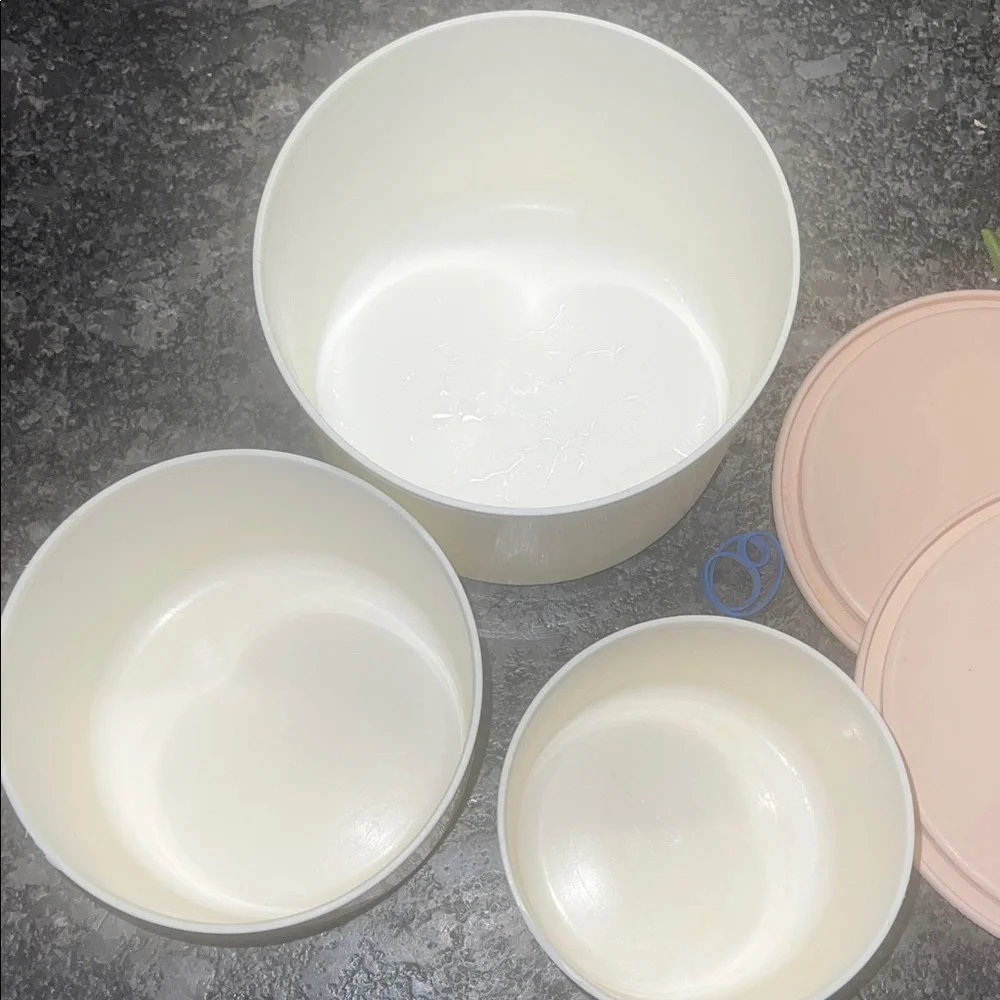 Set of 3. One Touch Canisters. Stackable White and Pink. Good condition